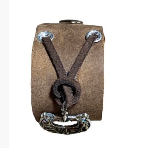 Handcrafted Leather Wrap Bracelet with Decorated Horseshoe Charm  Size 7 - Picture 5 of 10